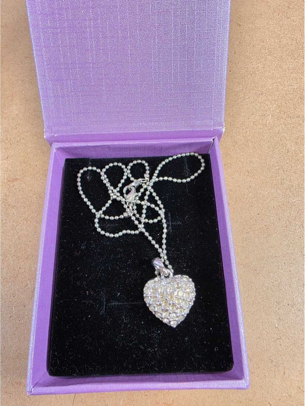 Vintage Silver-Tone Rhinestone Heart Pendant Necklace – Costume Jewelry